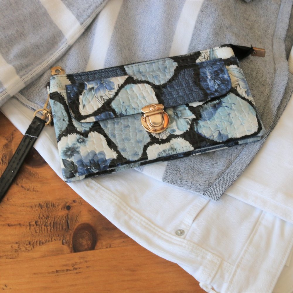 Clutch/wristlet Blue/White Vegan Patent Leather